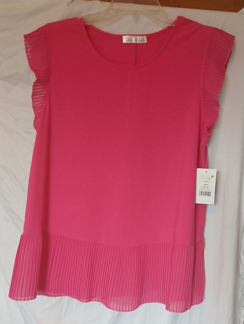 NWT right Fuscia Ruffle Sleeve Blouse LG